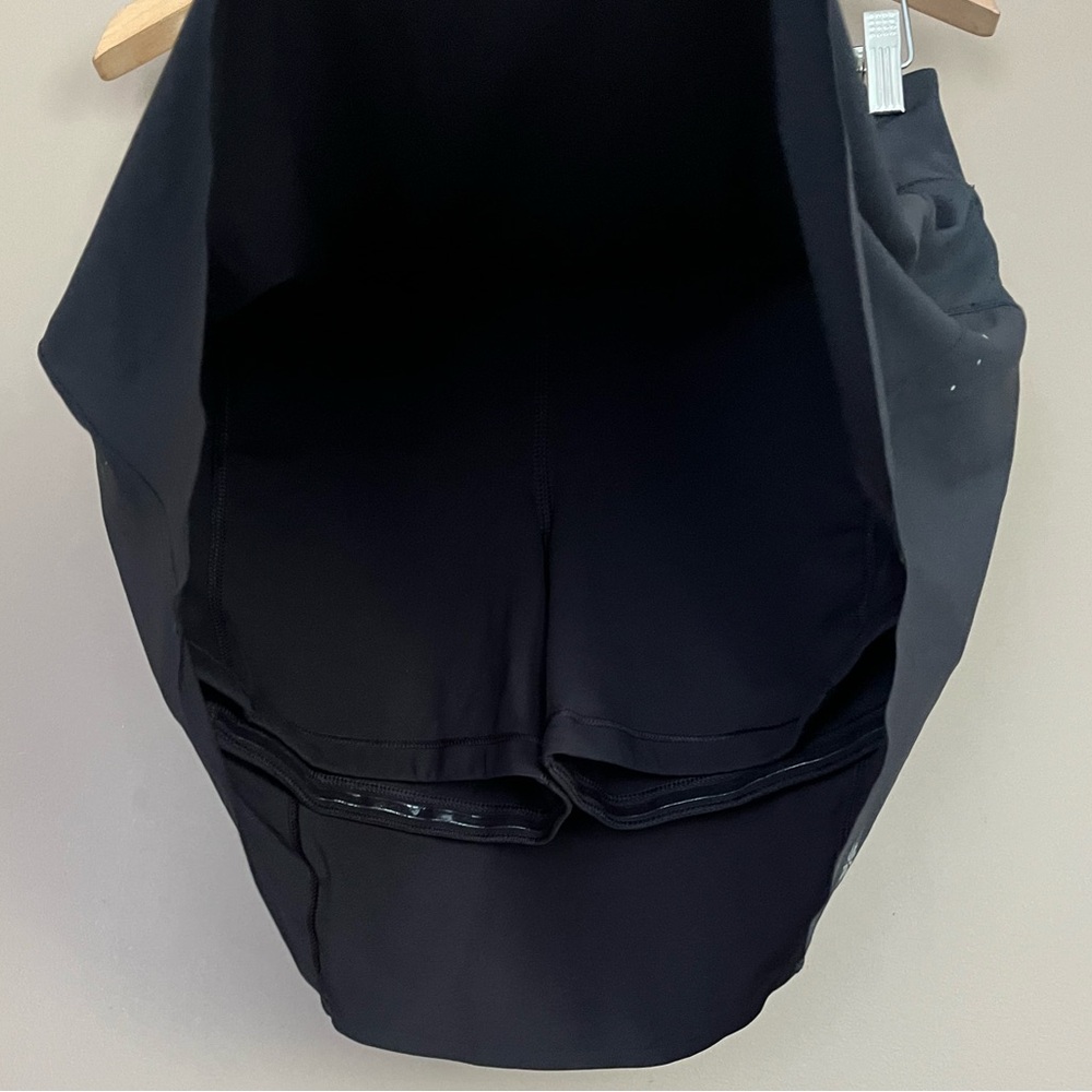 {Athleta} Run With It 16" Skort in Black - Womens Small - Picture 2 of 8